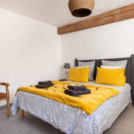 La Tour 1 Appartement Au Coeur Du Centre Ville LʼIsle-sur-la-Sorgue 외부 사진