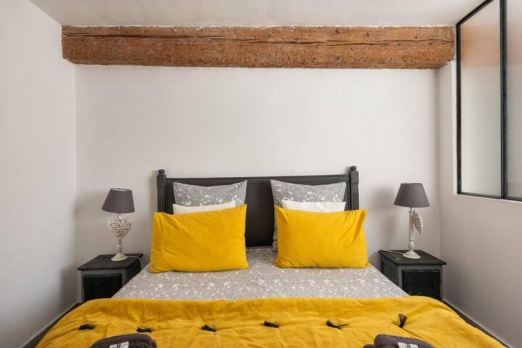 La Tour 1 Appartement Au Coeur Du Centre Ville LʼIsle-sur-la-Sorgue 외부 사진