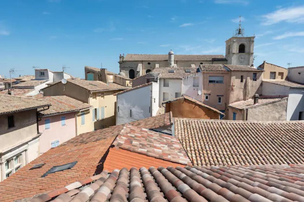 La Tour 1 Appartement Au Coeur Du Centre Ville LʼIsle-sur-la-Sorgue 외부 사진